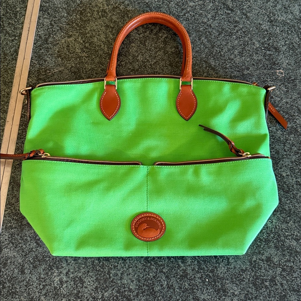 Dooney & Bourke large satchel purse. Bright green. New without tags.